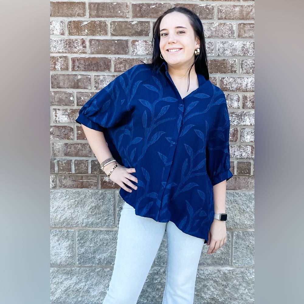 Umgee Navy Jacquard leaf textured button blouse dolman sleeves k0840 wk0840